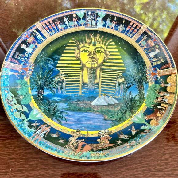 Vintage Tutankhamun Plate by Sue Climpson for Bradford Exchange Egypt Art - Picture 4 of 10